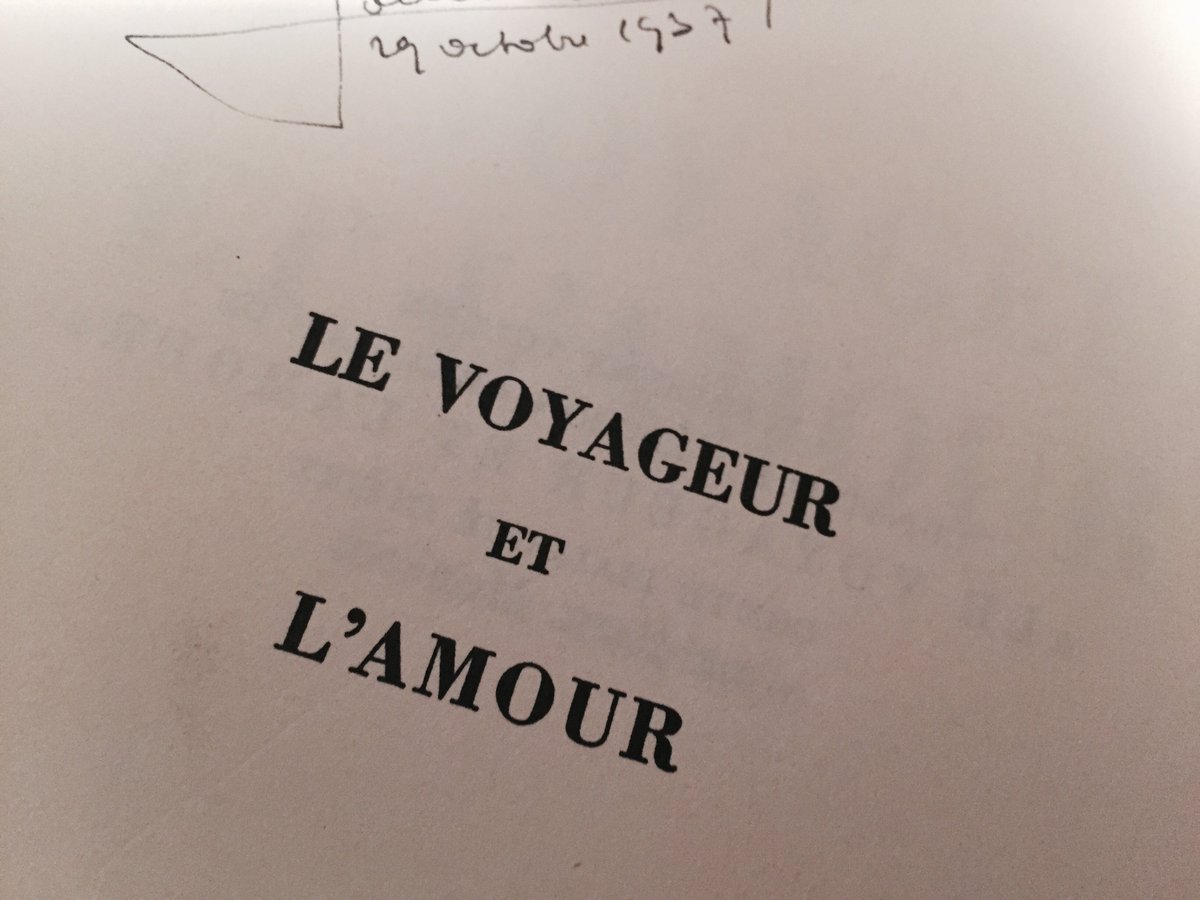 Mais est-ce possible que tous les livres signés par Loulou dans cette cave concernent l'amour ? #Madeleineproject https://t.co/0jjHjxgMOF